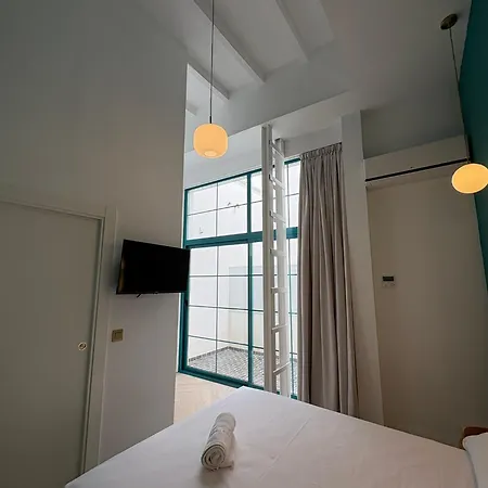 Loliqui Adda 59 3* אליקאנטה